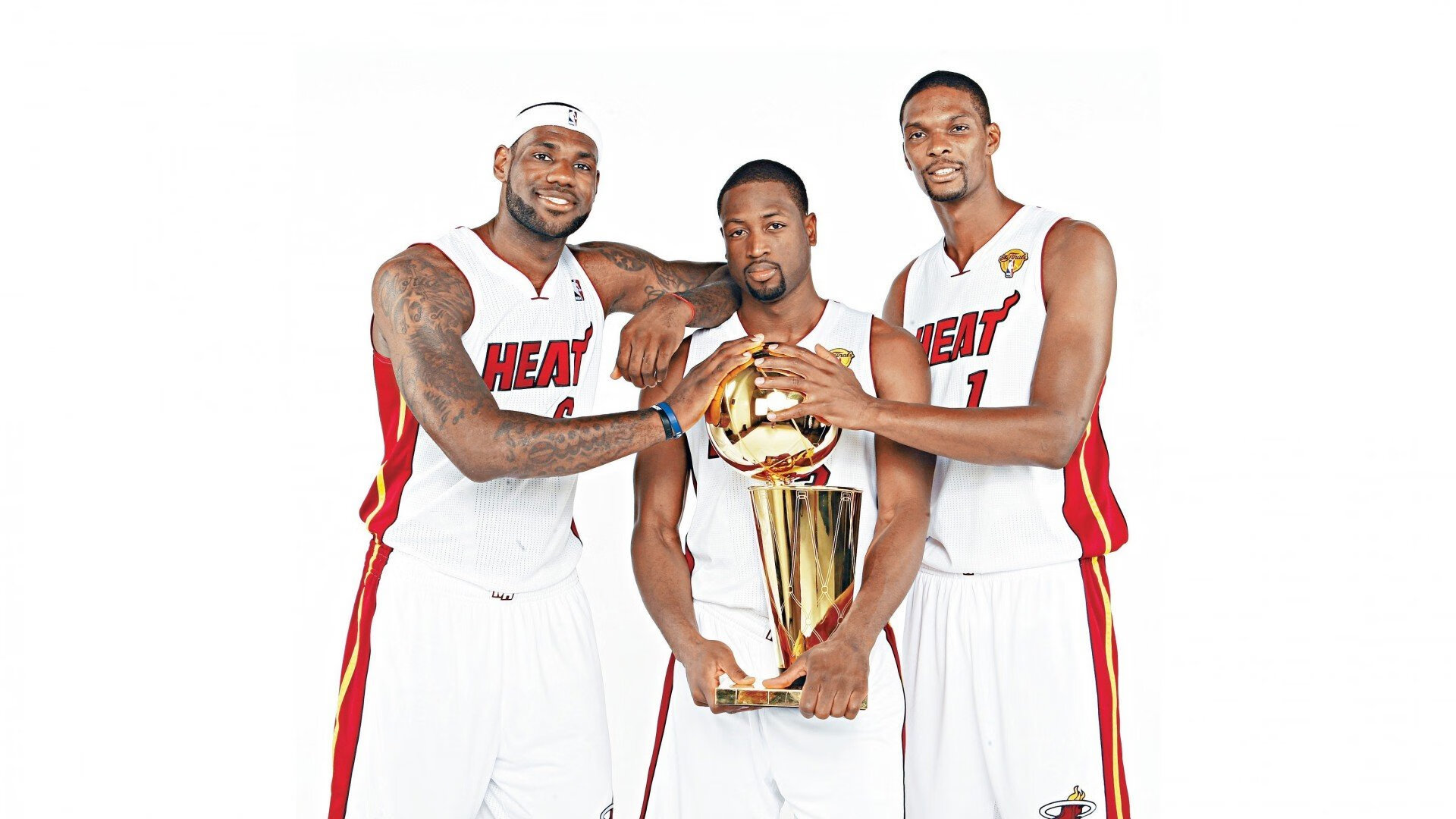 杰伦格林单节爆发如利刃出鞘，76人一波流击溃山西显冠军底蕴