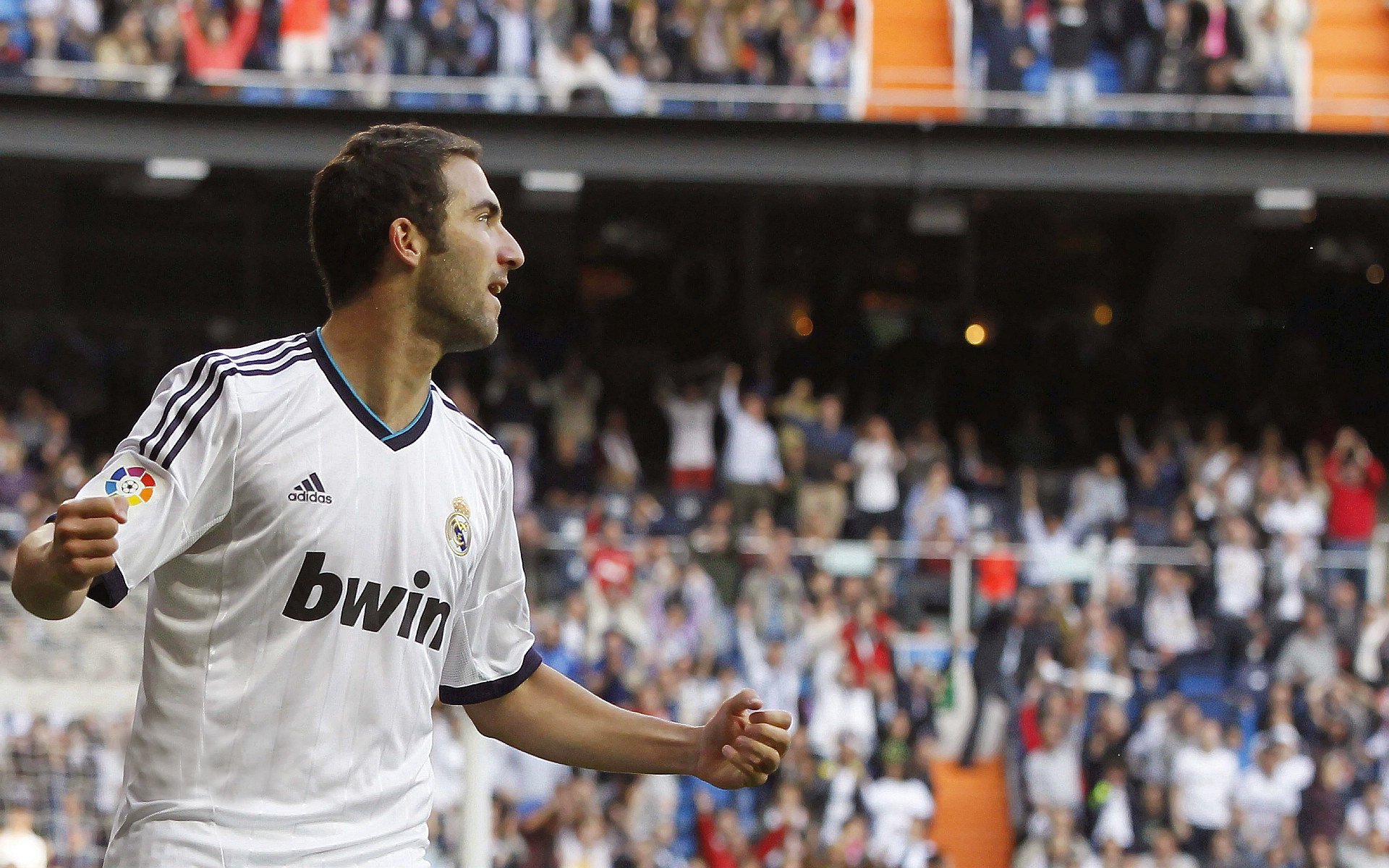 智利对阵瑞士，莱奥持续制造杀伤，南美风暴与欧洲铁壁的宿命对决