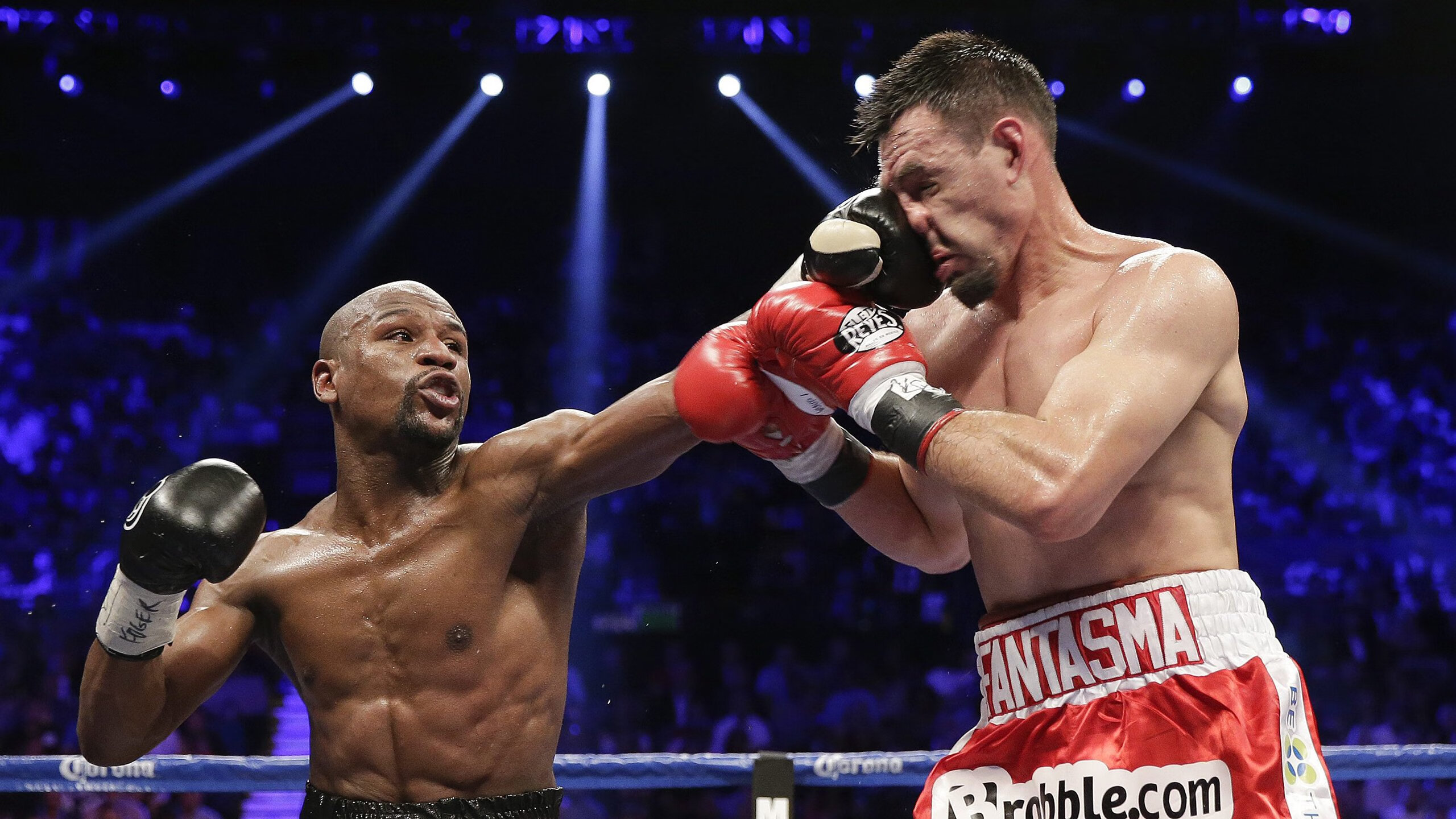 当体育跨界相遇，阿什拉夫F1揭幕战称王，威尔士提前终结巴拉圭悬念